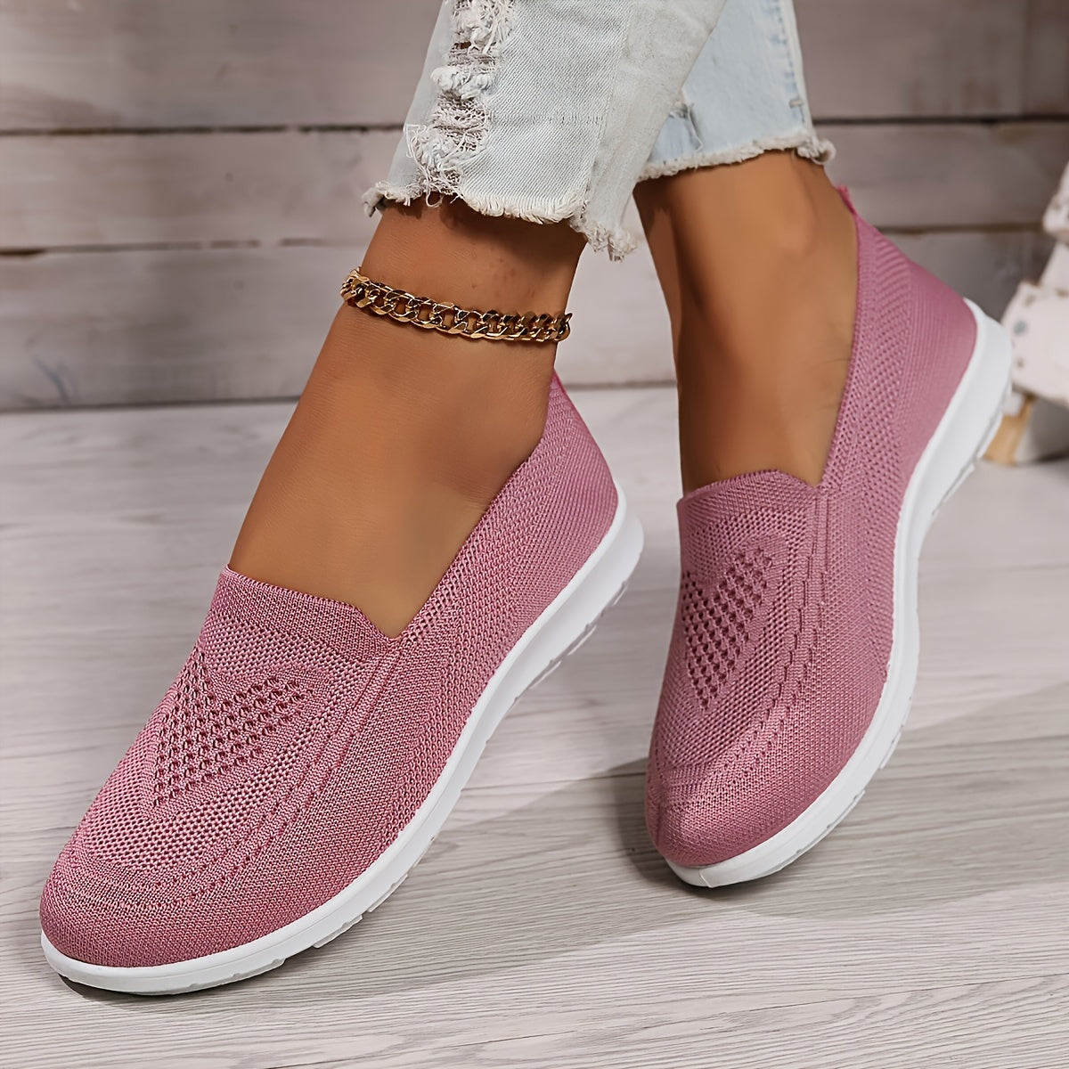 Women's Low-Top Slip-On Sneakers Textured Finish