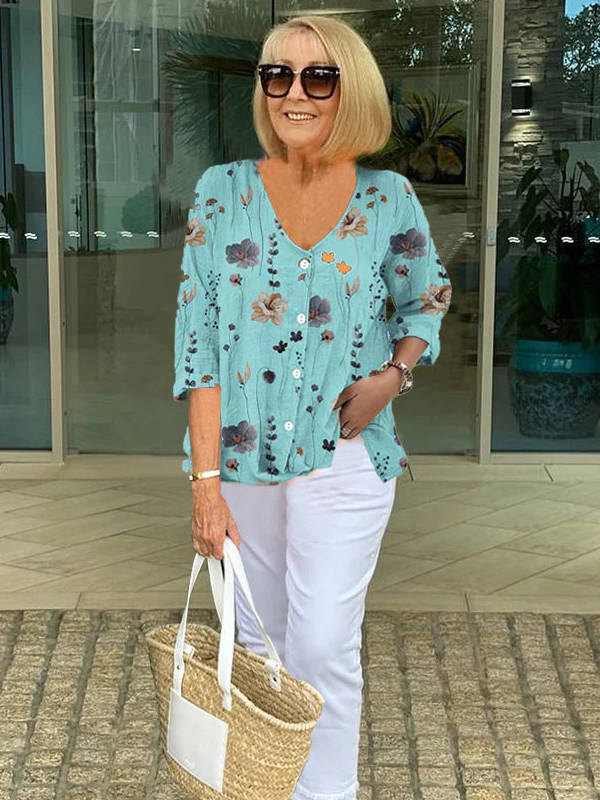 Women's Printed V-Neck Blouse Three Quarter Sleeve Button Front Relaxed - 8